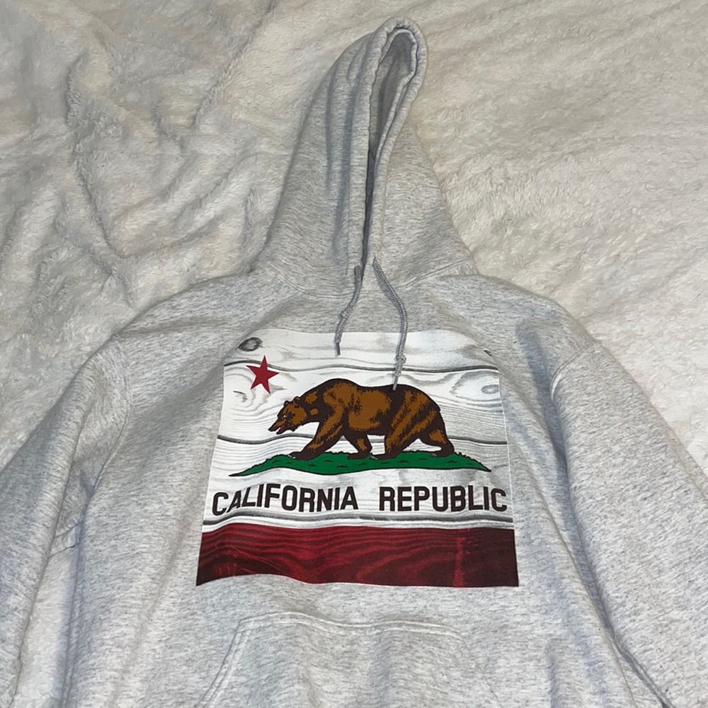 Sweatshirt size M